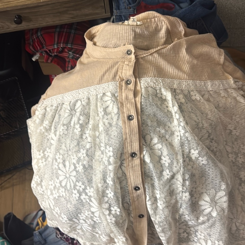 Pol Lace Top